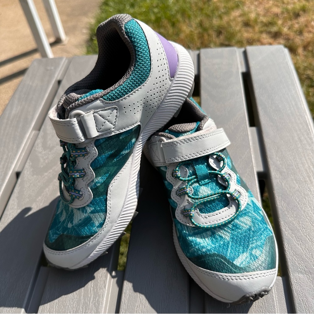 Merrell Nova 2 Kids Size 2 M NWOT